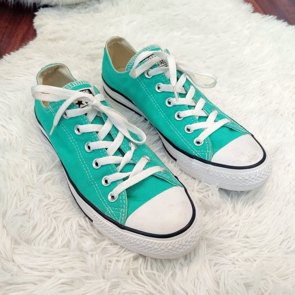 converse turquoise low tops